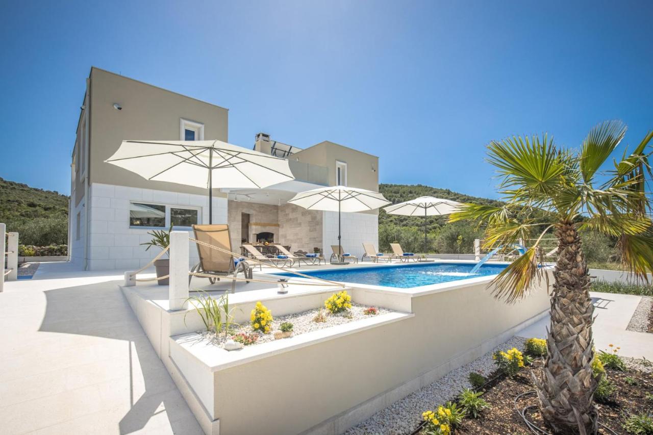 Villa Hileja Marina Exterior photo